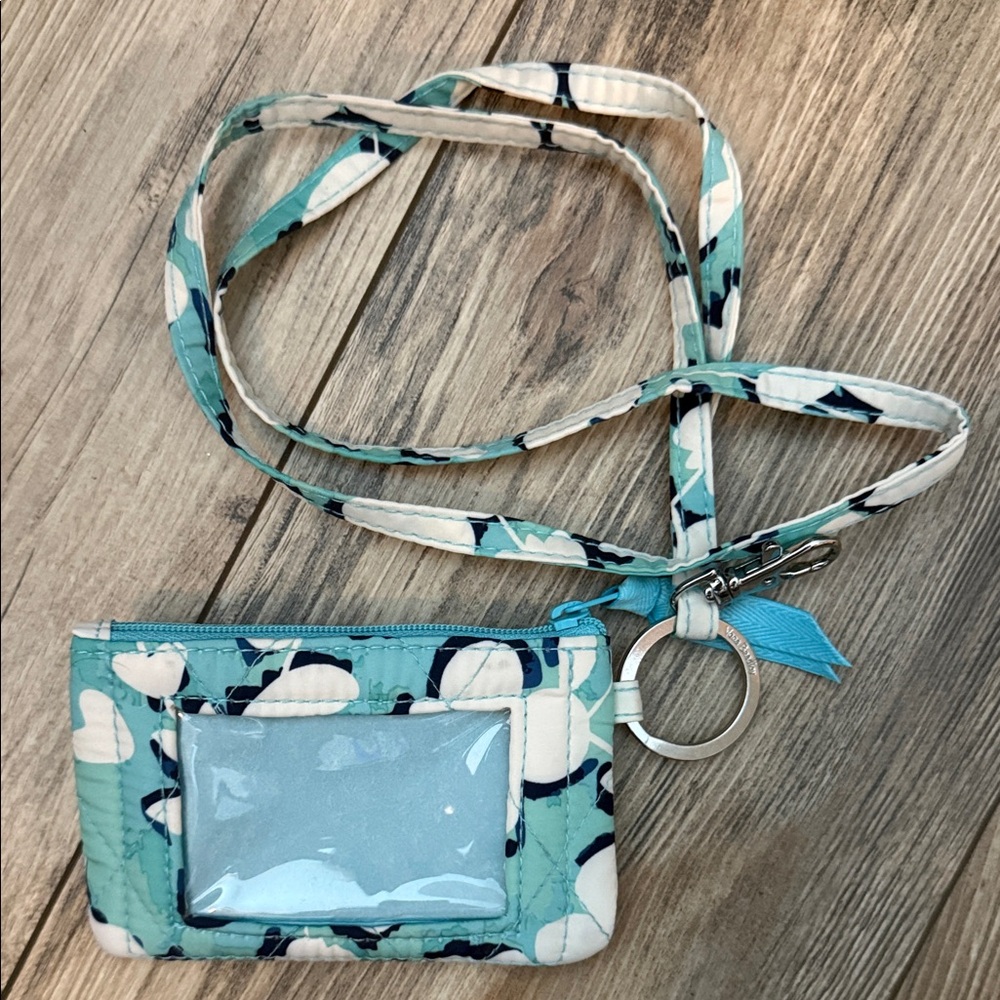 Vera Bradley Ultralight Zip ID & Lanyard Cut Vines Cool